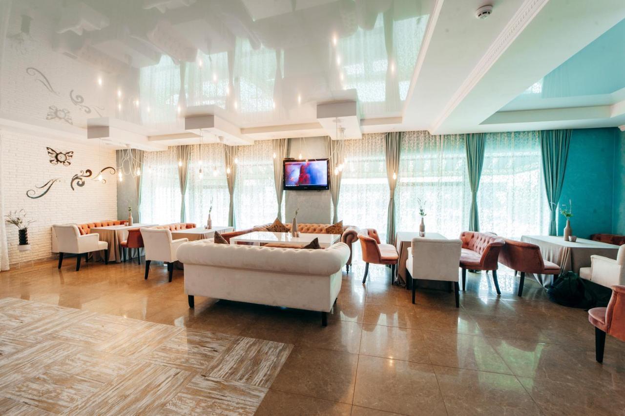 Hotel Butterfly Sadove Luaran gambar