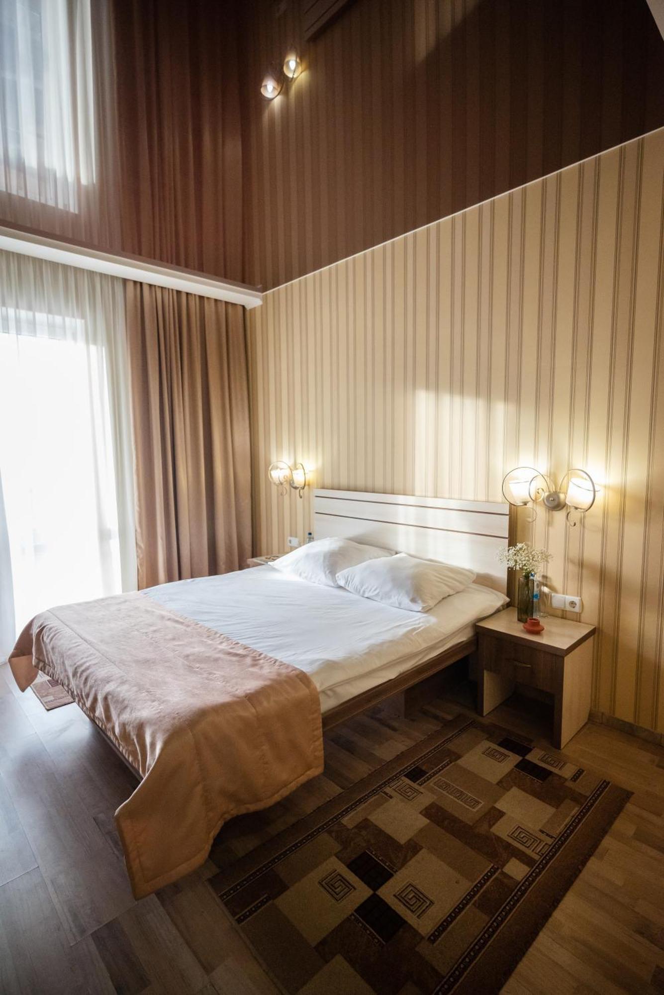 Hotel Butterfly Sadove Luaran gambar