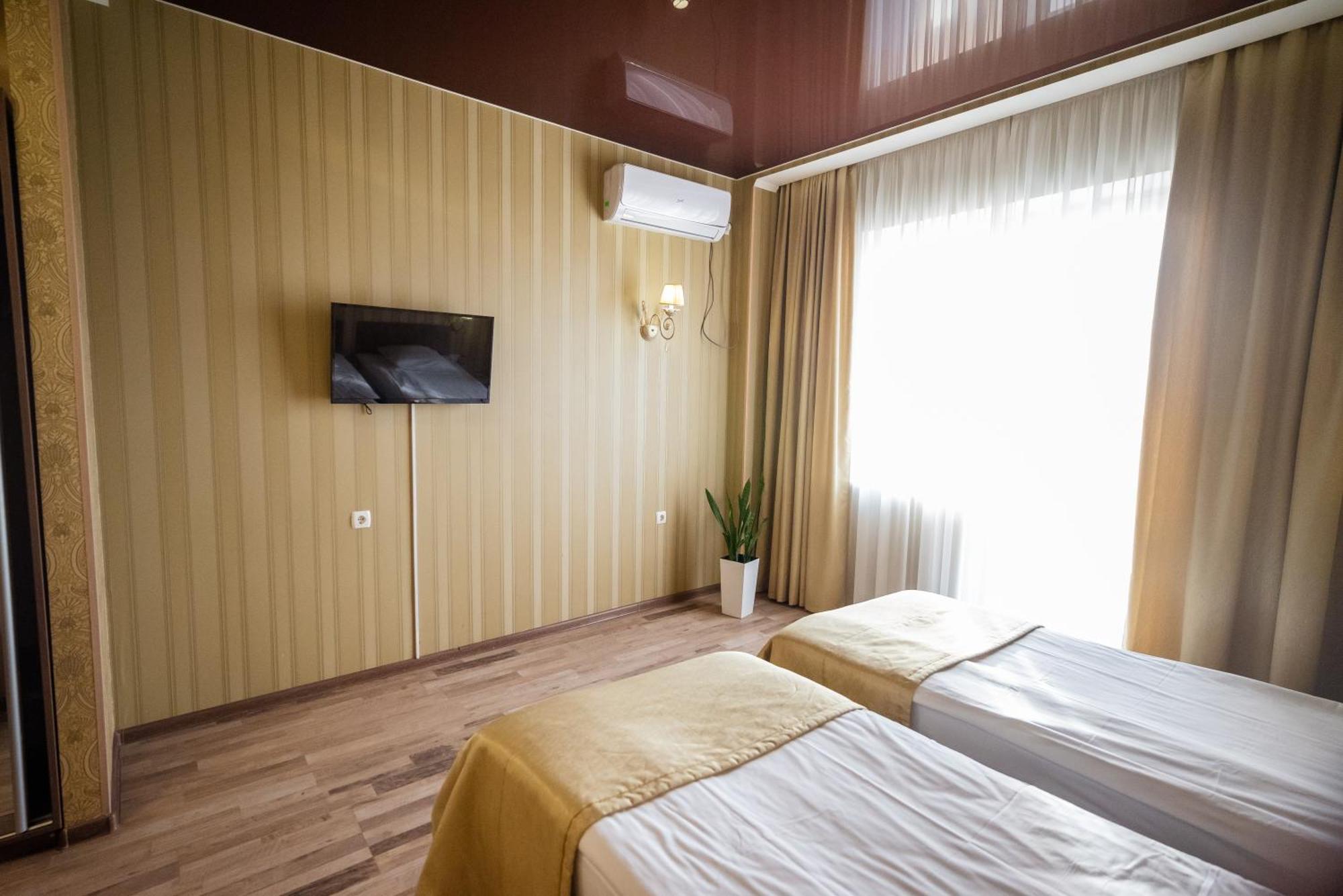 Hotel Butterfly Sadove Luaran gambar